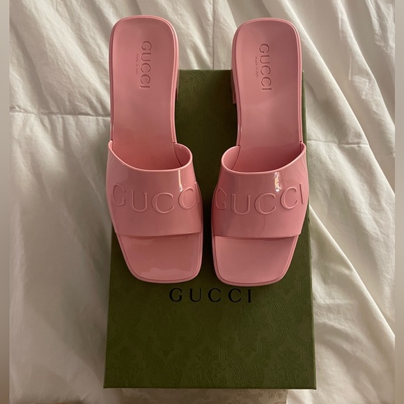 Gucci Pink Women's Sandals - Picture 1 of 7